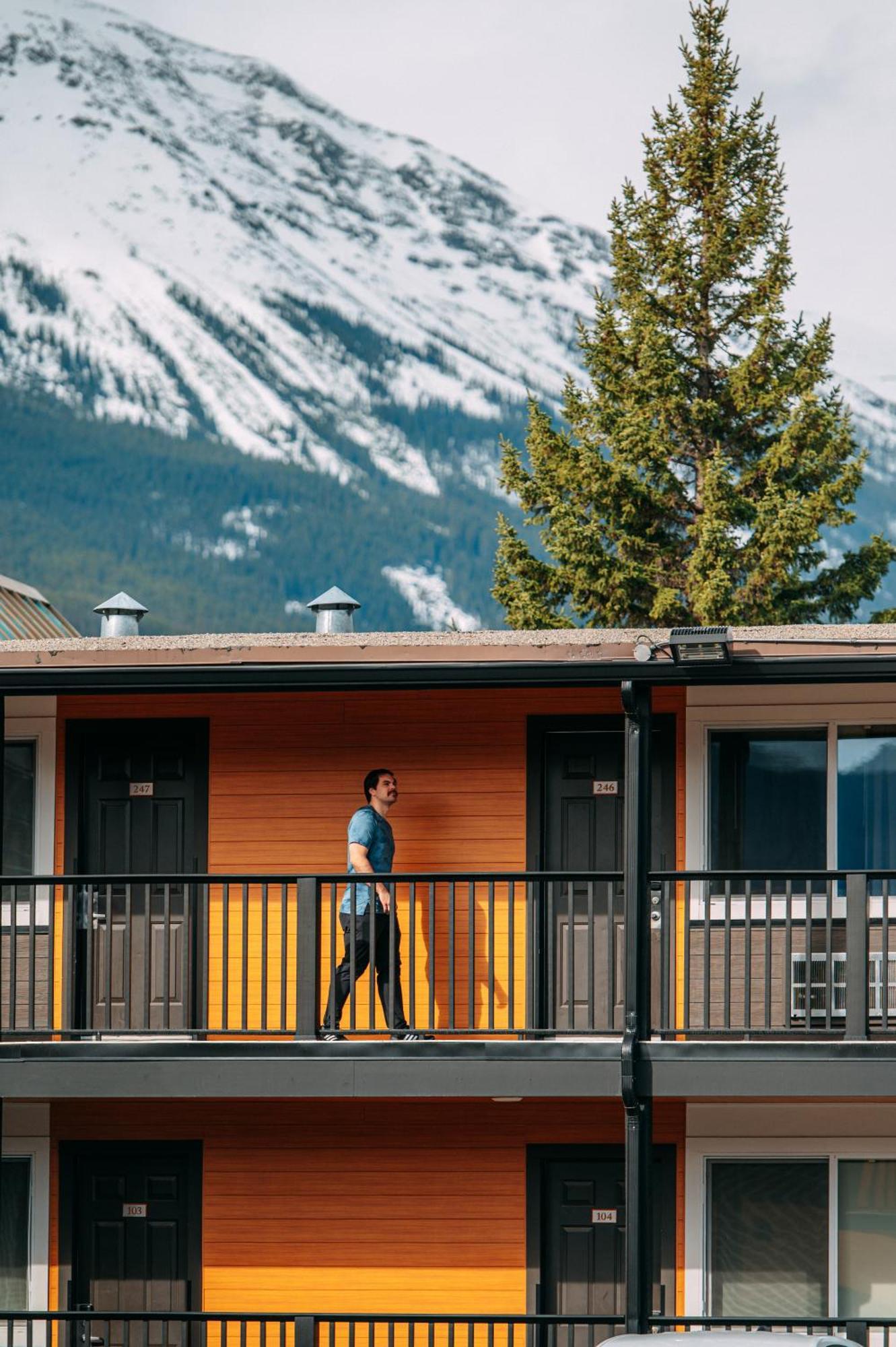 Mount Robson Inn Jasper Eksteriør billede
